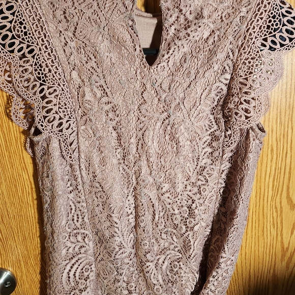 LACE TOP - Picture 3 of 7